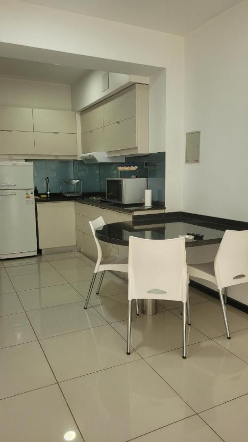 Guemes Apartment Сан-Хуан Экстерьер фото